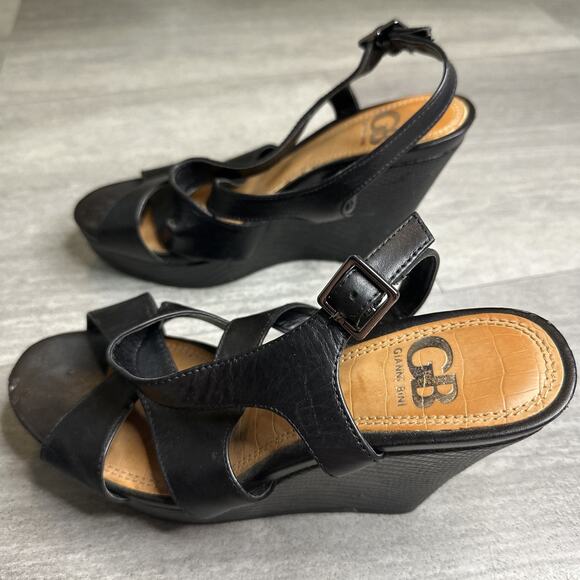 GB Gianni Bini Black Leather Strappy Wedge Heel ~Size 8 - Picture 3 of 6